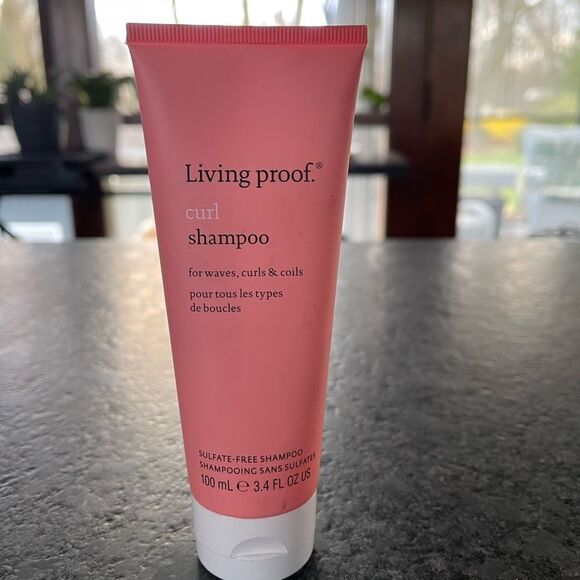 Living Proof Curl Shampoo wavy, curly, coily hair for stronger defined curls - Picture 5 of 8